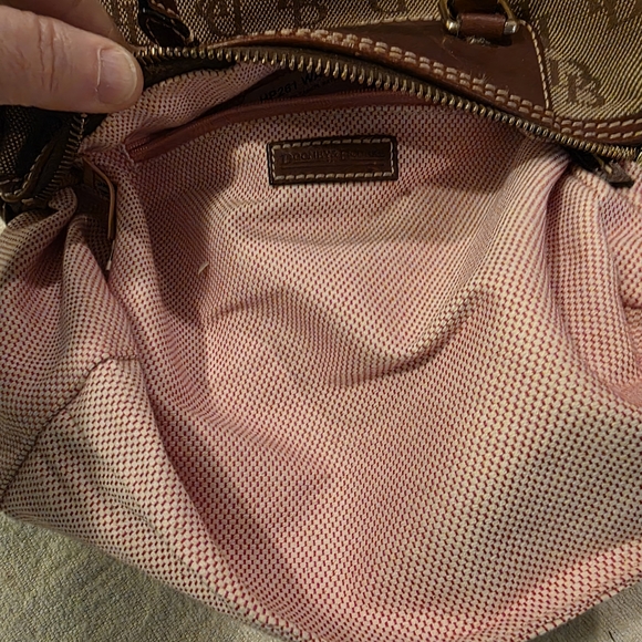 Dooney & Bourke Mini Domed Tassel Satchel HP261 WA-1975 Patch-ginghsm Lining - Picture 14 of 14